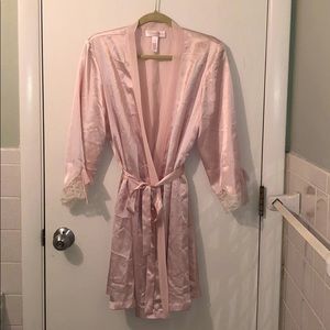 Oscar de la Renta Pink Label silk robe